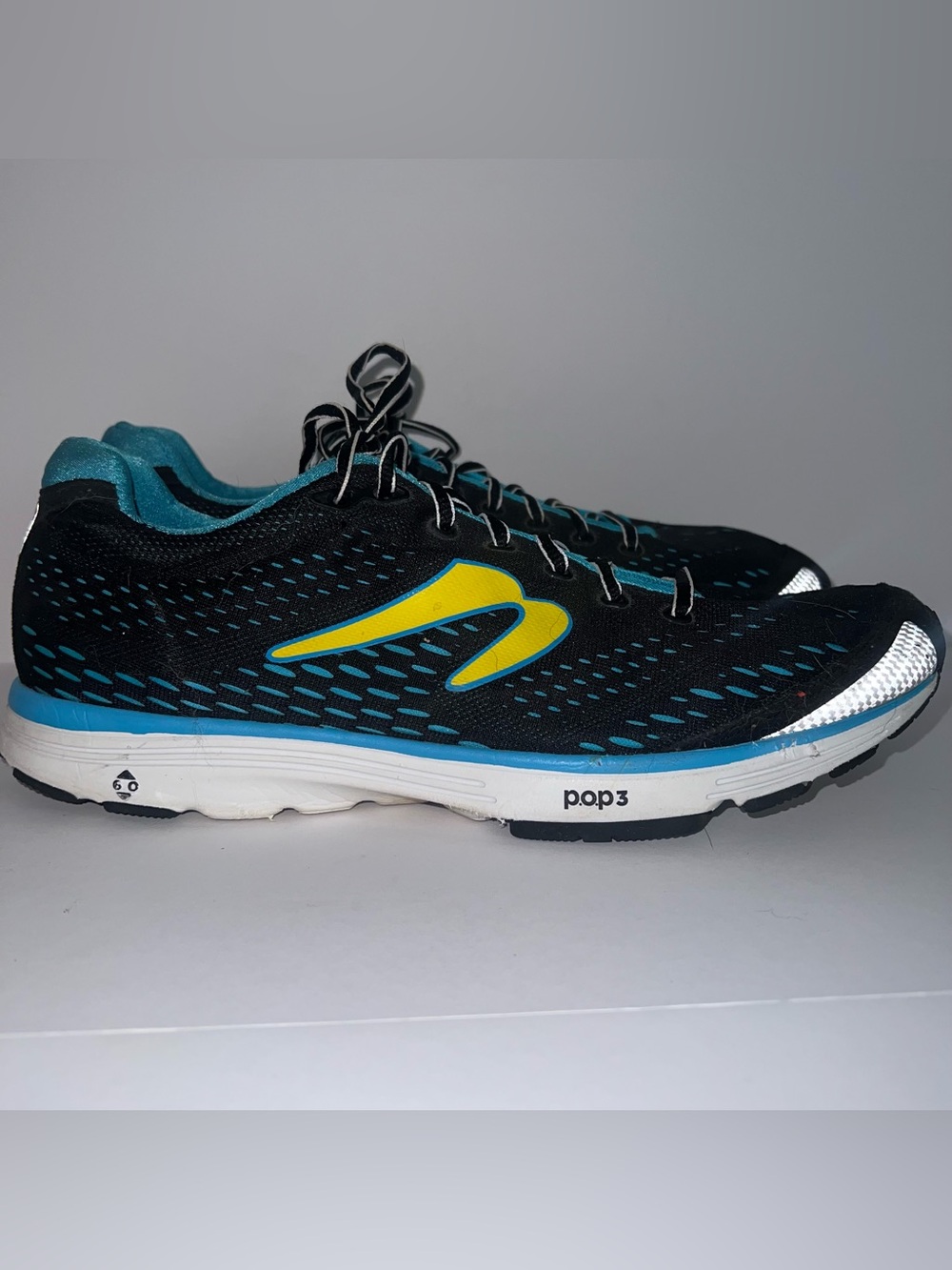 Newton AHA Running Shoes Mens 12 Black POP 3 Sneakers M004114B